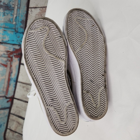 Nike Blazer Mid GS Khaki Sneakers - Picture 6 of 8